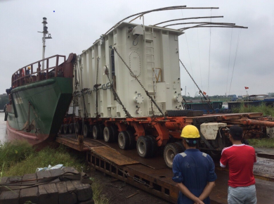 Vận chuyển hàng quá khổ quá tải bằng Sà Lan 